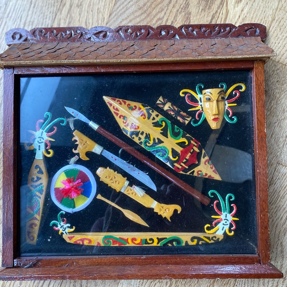 Wooden display box wall hanging